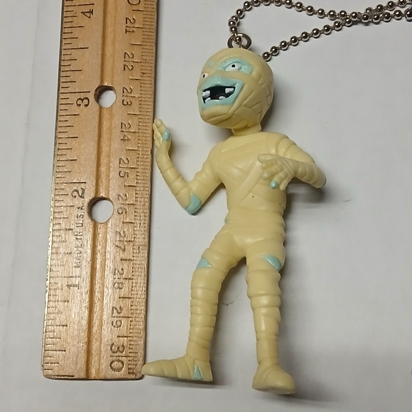 Universal Studios Japan The Mummy PVC Figure Keychain RARE Universal Monsters - Picture 8 of 8